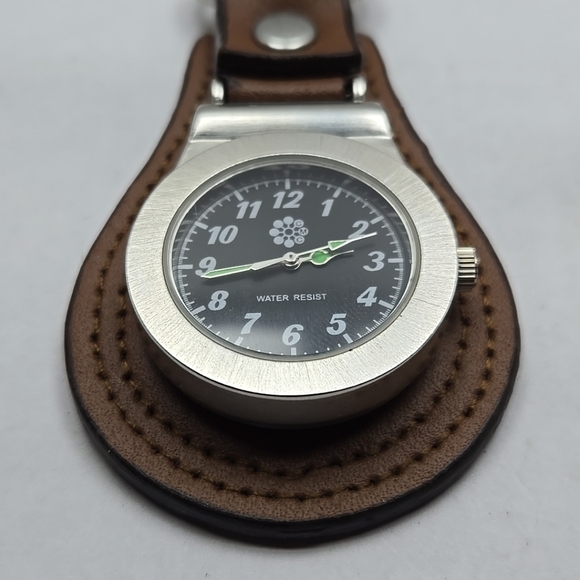 CMC Talega Golf Club Clip On Watch Bag Tag Silver Tone Brown Leather New Battery - Picture 2 of 10